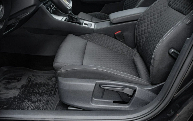 Skoda Superb cena 96850 przebieg: 115590, rok produkcji 2019 z Rudnik nad Sanem małe 704